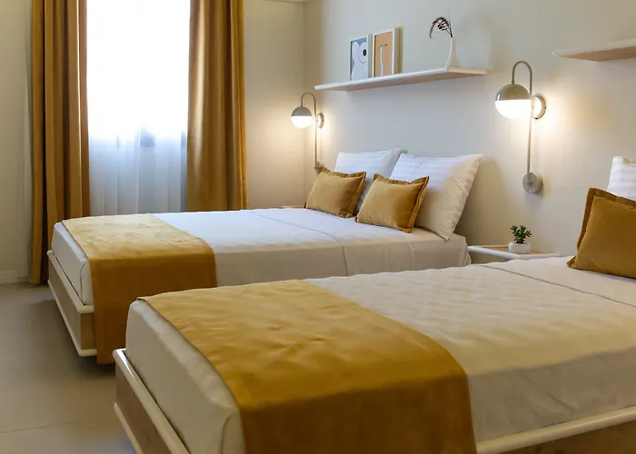 فندق Guemuesluek