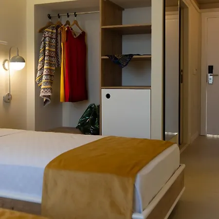 Отель Guemuesluek 3*